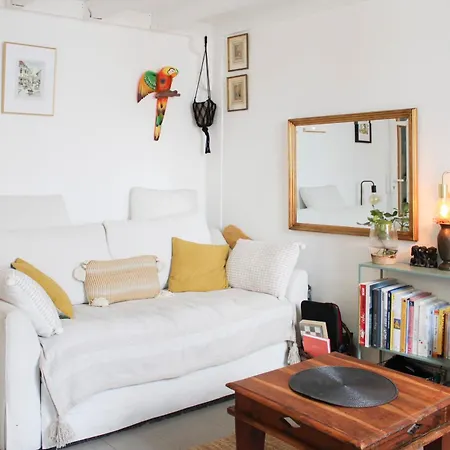 Beautiful Love Nest In The 17th *
